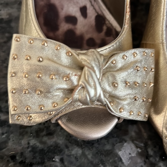 Gianni Bini Gold Heels - Picture 2 of 8